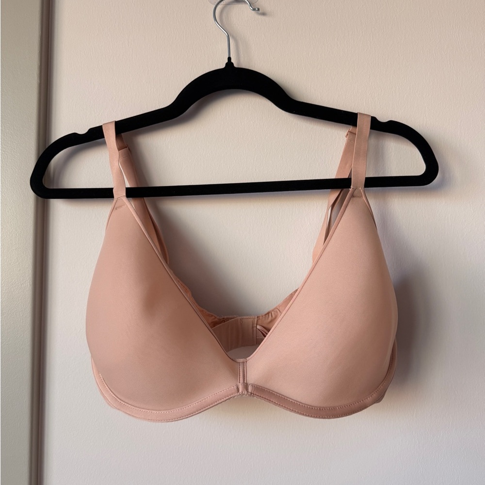 Never Worn SKIMS Sheer Jelly bra 36DD
